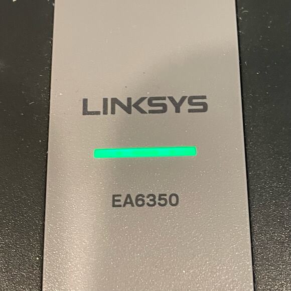 Linksys Router EA6350 Dual Band WiFi AC1200 4 Port Wireless No Ethernet Cable - Picture 2 of 10